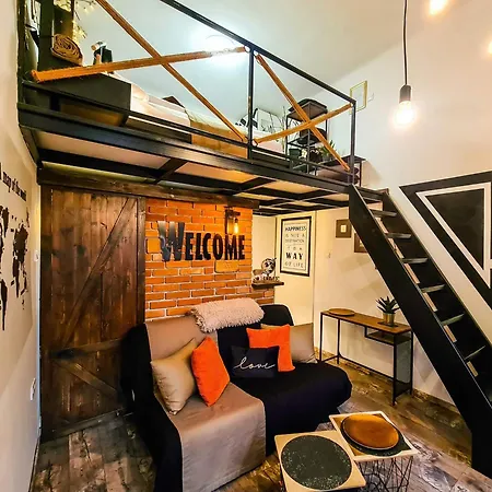 Rustic Flat With Perfect Location Budapest Exterior photo