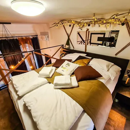 Rustic Flat With Perfect Location Budapest Exterior photo